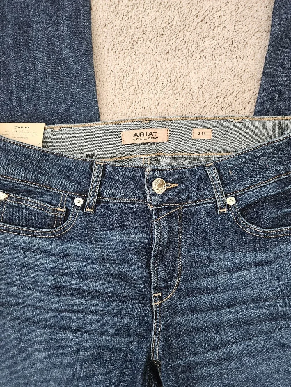 NWT Ariat | Perfect Rise Straight Leg Jeans Long Length Cowgirl Womens 31L